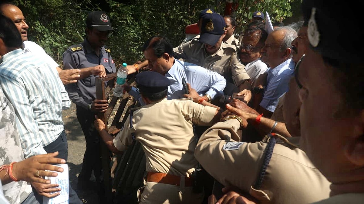 Bhopal Misrod School Students Protest Again, Demand Teacher Babita Kushwaha's Suspension; Allege Political Influence Behind Delayed Inquiry