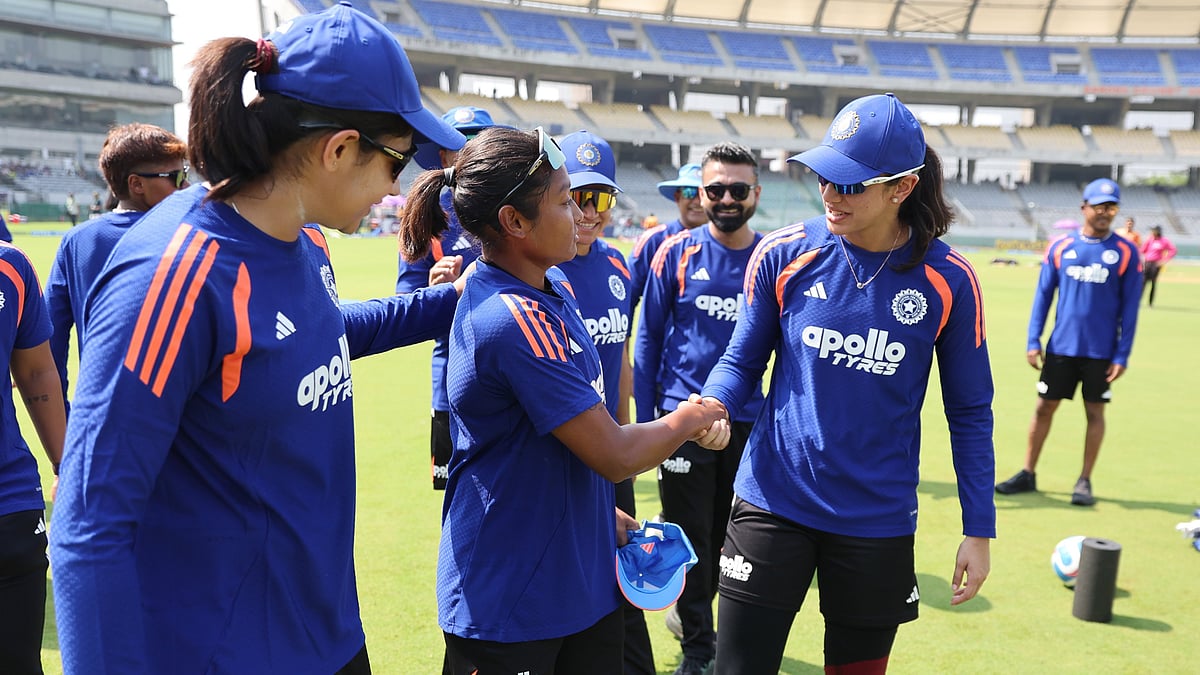 IND-W Vs ZIM-W 1st ODI: Zimbabwe Wins Toss And Opts To Bat First; Mandhana Hands Debut To  Jintimani Kalita