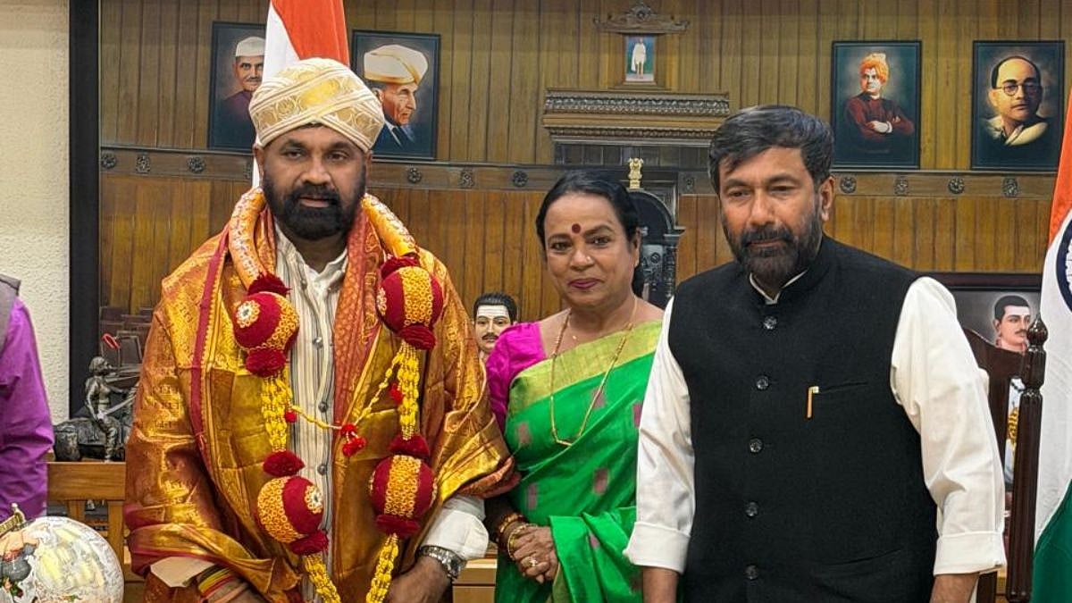 Maharashtra Legislative Council Deputy Chairman Sachin Ahir Visits Karnataka, Proposes Digital...