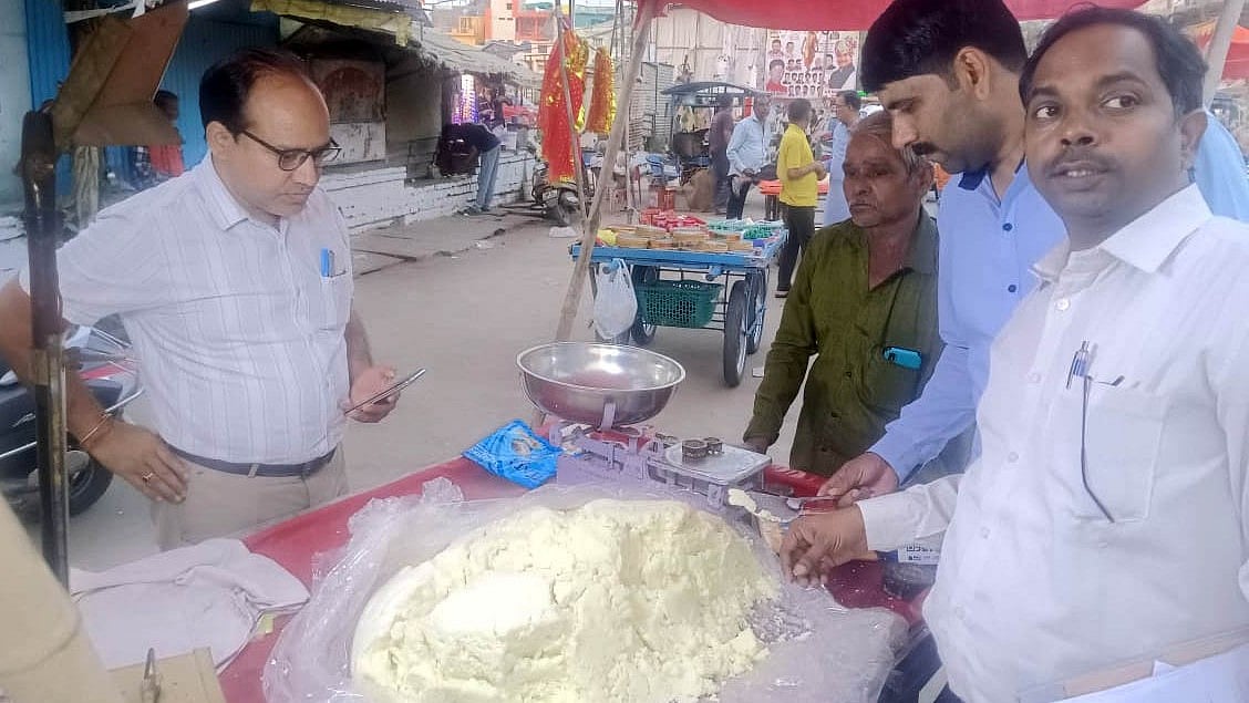 Bhopal Food Safety Alert: FDA Raids Sweet Shops, Collects Mawa And Laddoo Samples; Warns Against Aluminium Foil On Sweets