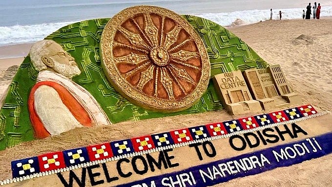 PM Narendra Modi’s Puri Visit: Sudarsan Pattnaik Creates 8-Foot Sand Sculpture