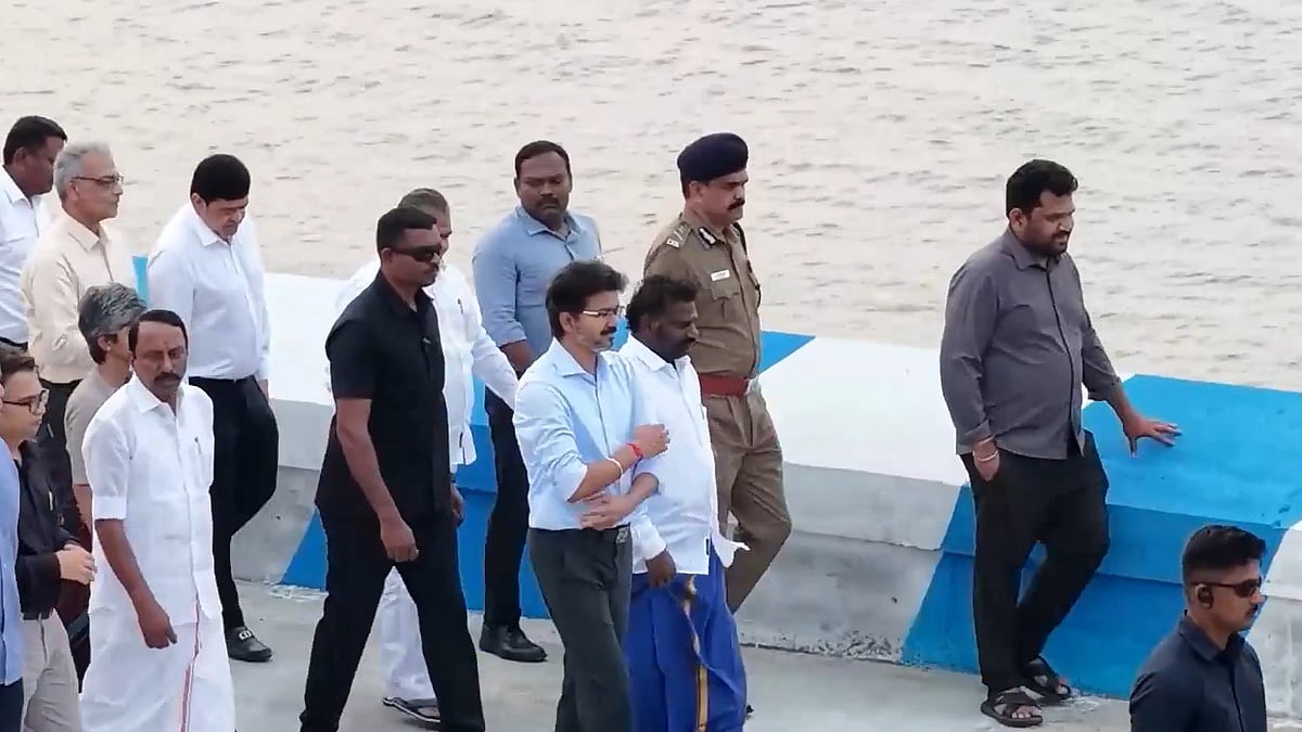 Tamil Nadu CM Vijay Reviews Flood Preparedness At Chembarambakkam Lake As Cyclone Warning Signals Hoisted At 9 Ports