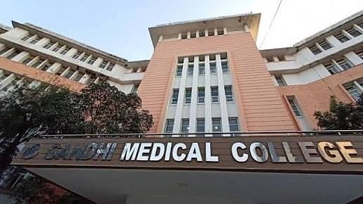 Madhya Pradesh Medical Colleges Face Faculty Shortage As 30 Professors Near Retirement, 3,571 Doctor Posts Remain Vacant