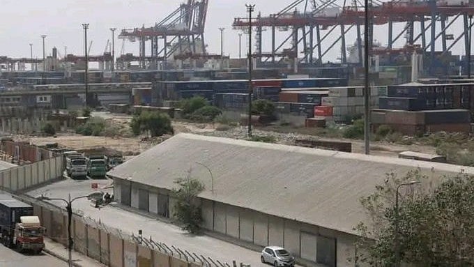 Pakistan Reportedly Auctions Hundreds Of Afghan Traders' Containers At Karachi Port Amid Year-Long Border Closure