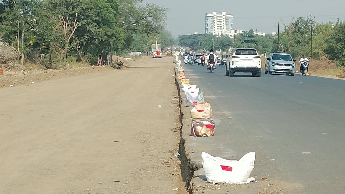 Chhatrapati Sambhajinagar: Roadwork On Padegaon-Mitmita Road Puts Motorists At Risk