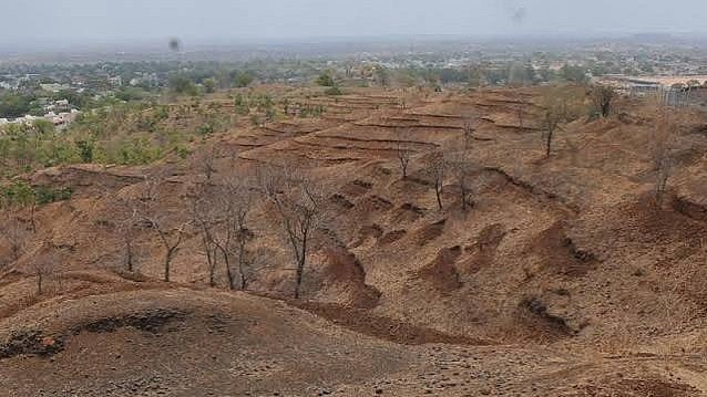 MP's Jhabua Declared Water-Scarce Zone Amid Low Rainfall, Private Borewell Drilling Banned And Water Extraction Restricted Across District