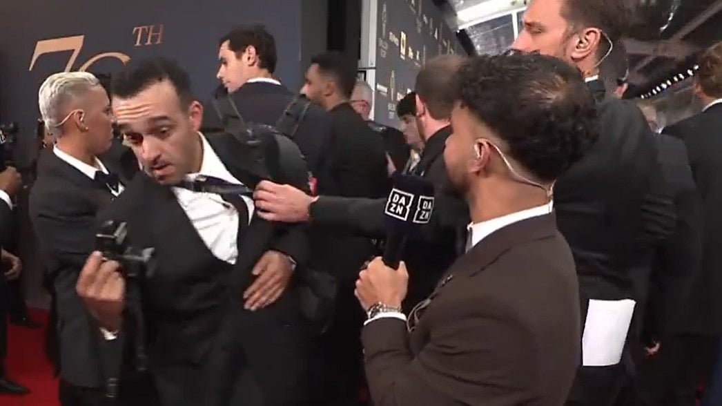 Ballon d'Or 2026: Photographer Gets Grabbed By Security During Live Broadcast As Awkward Confrontation Goes Viral | Video