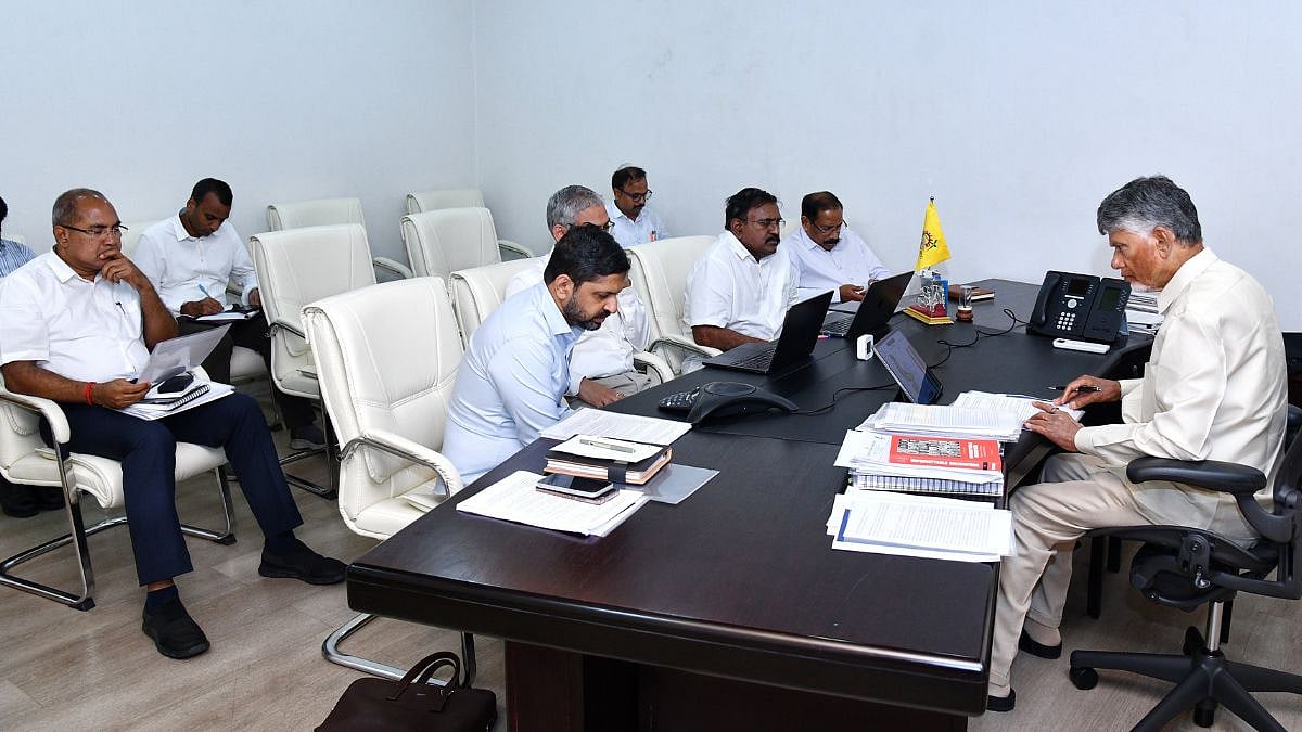 Cyclone Arnab: Andhra Pradesh CM Chandrababu Naidu Reviews Statewide Impact With 32,000 Personnel, Directs Swift Restoration Of Essential Services