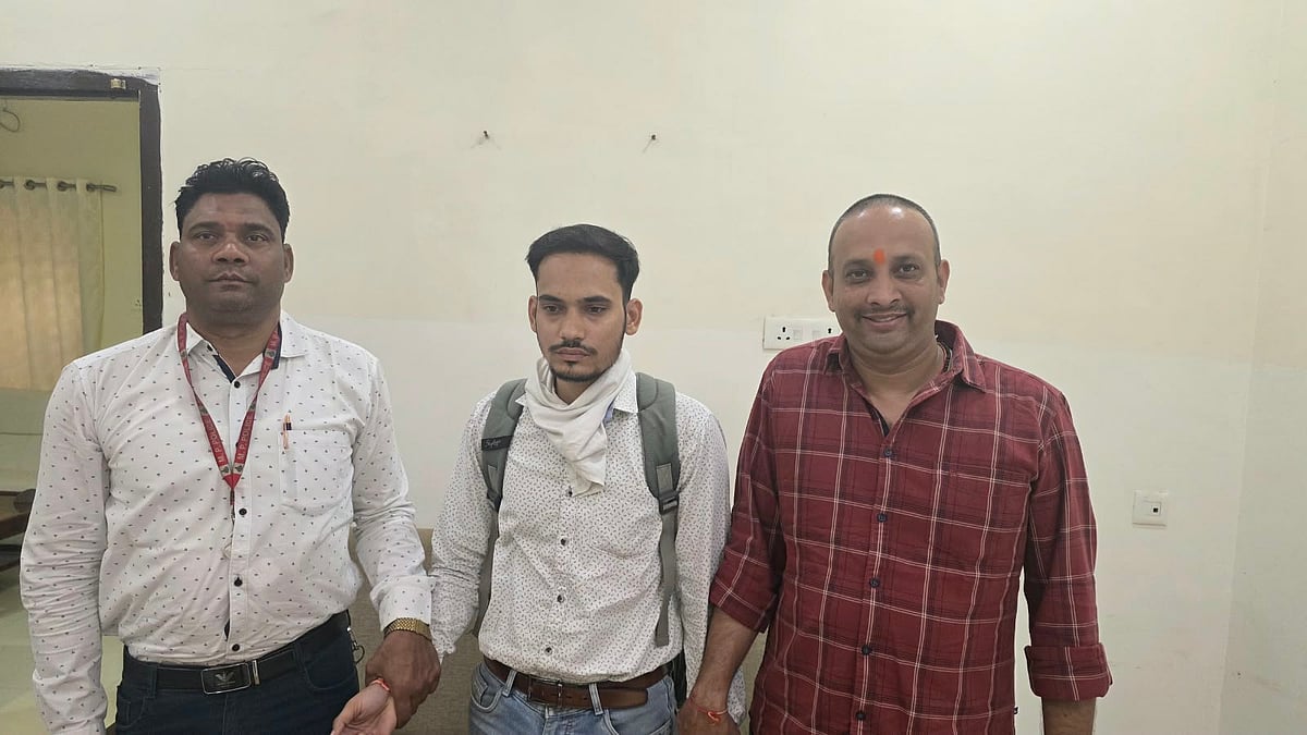 Indore Municipal Corporation Sub-Engineer Caught Accepting ₹5k Bribe By Lokayukta For Clearing ₹1.12 Lakh Pending Water Tanker Bills