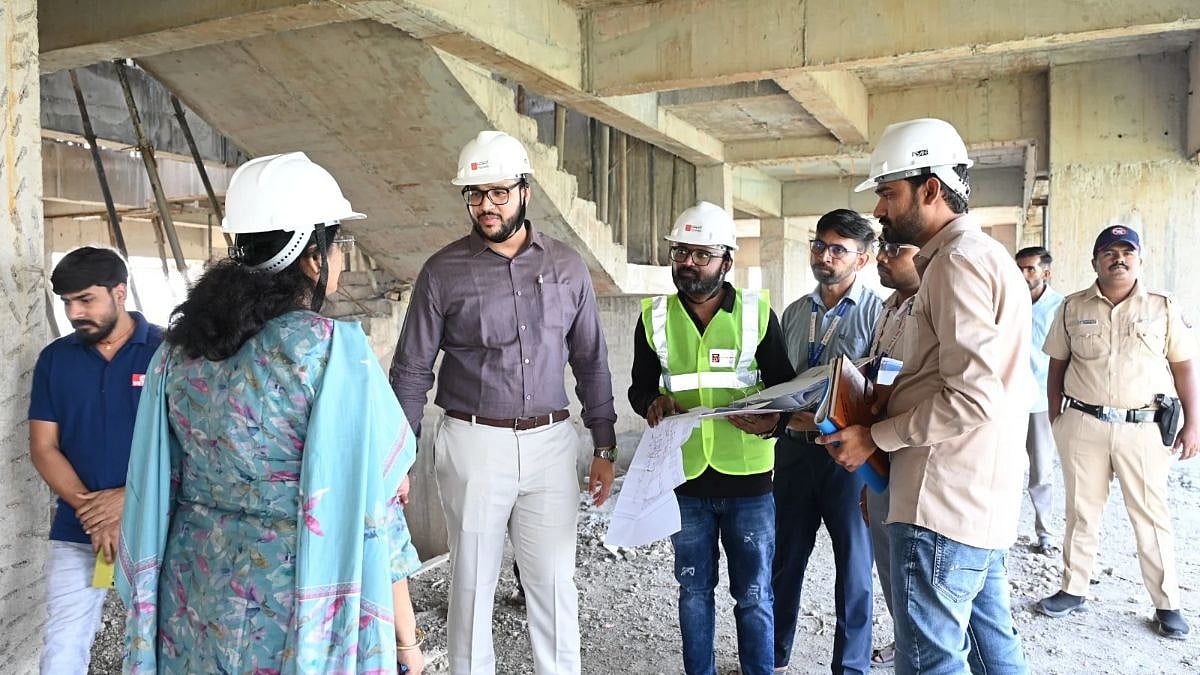 Thane Zilla Parishad CEO Ranjit Yadav Inspects New Administrative Building Construction