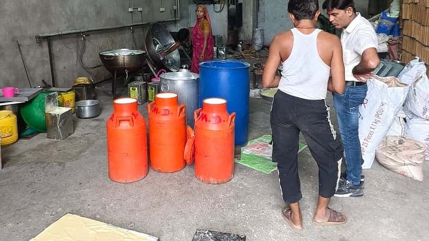 298 Kg Mawa Seized, Unit Shut Over Registration Violation In Indore