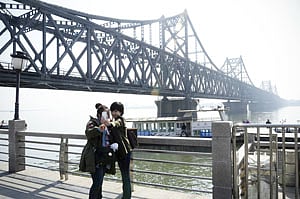 N Korea, China border crossing shut to tourists