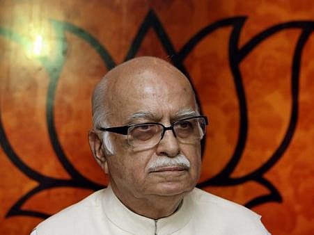 Sena attack on Kulkarni widely condemned, cause for concern: Advani