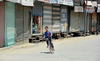 Normal life yet to restore post 52 days of abrogating Article 370 in Kashmir Valley