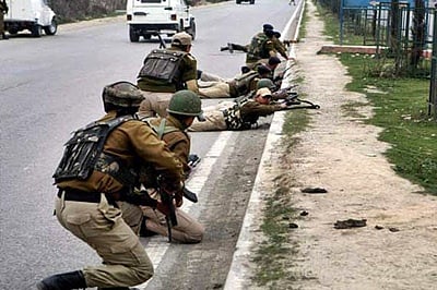 Encounter between militants and security forces underway in Baramulla