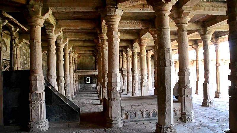 Lath Masjid<br />Picture credits: Aftab Alam / Youtube