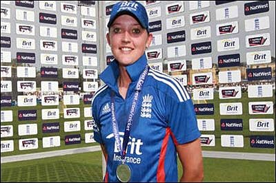 England women’s ‘keeper Taylor to make history in men’s game