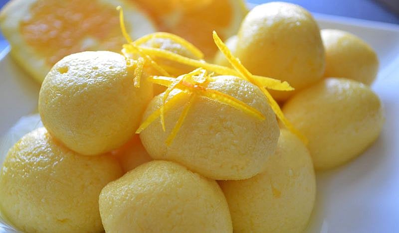 Roshogolla<br />Picture credits: monishgujral.com