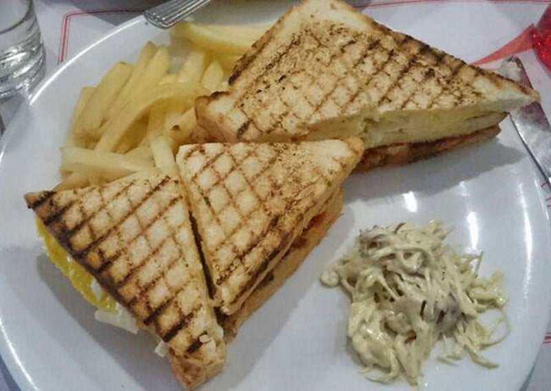 Cafe Churchill <br /> Picture credits: Ameya Mandhare / Zomato