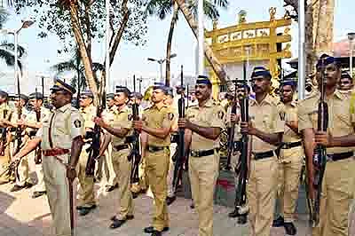 Tight security at Shivaji Park, Dadar on the eve of Dr. Babasaheb Ambedkar Mahaparinirvan Diwas (6 December), in Mumbai Photo by Bhushan Koyande