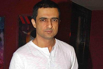 Short kiss or long kiss, how does it matter, questions Sanjay Suri