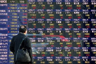Chinese stocks crash amid coronavirus scare as markets opened after Lunar New Year holiday