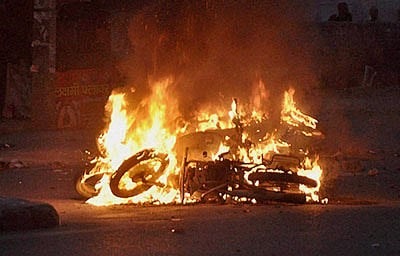 Jat agitation spreads, curb orders in Rohtak