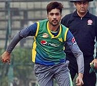 Amir’s fiery spell draws applause from cricket legends