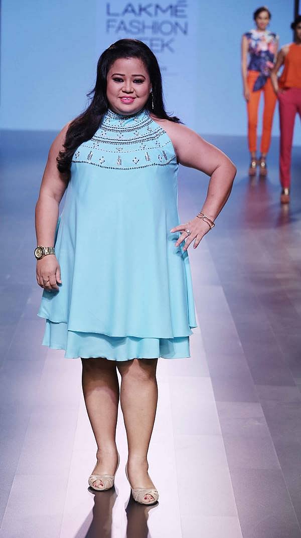 Actress Bharti Singh walks for Doubtisout at LFW SR 2016 – Copy