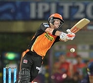 IPL 2016: Pune restrict Sunrisers to 137-8 in IPL