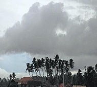 Mumbai’s monsoon preparatory work is in full swing, to complete by month-end says MCGM