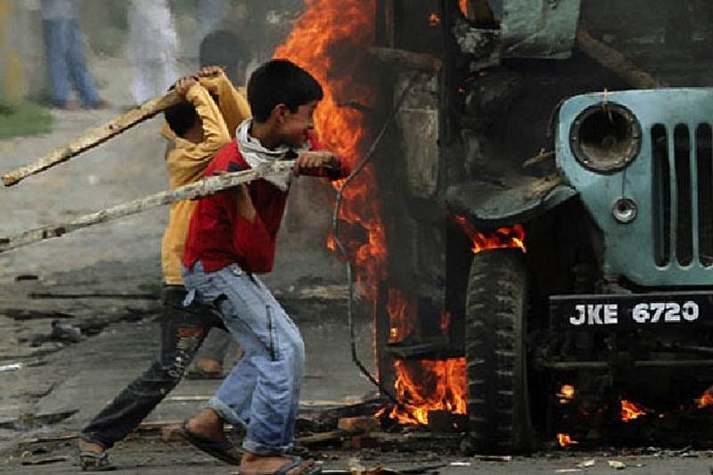Kashmir Violence: Army all for use of pellet guns