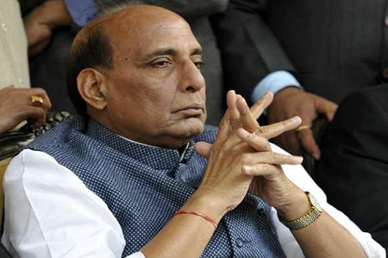 Rajnath reviews Kashmir situation with Parrikar, Mehbooba
