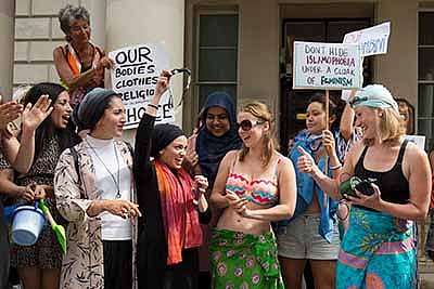 London mayor condemns ‘burkini ban’ in France