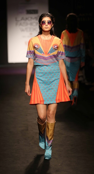Model walks for Siddhartha Bansal at LFW WF 2016 (2)