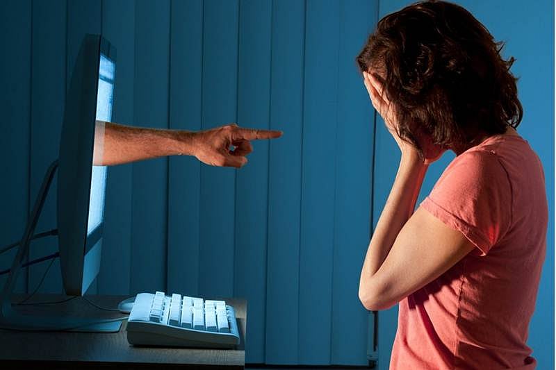 Cyber bullies as vulnerable to depression as victims