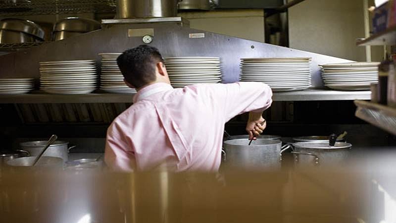 Chhindwara: 2 girls die, 15 people fall sick due to suspected food poisoning