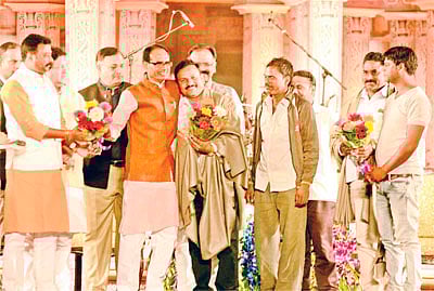 article-image