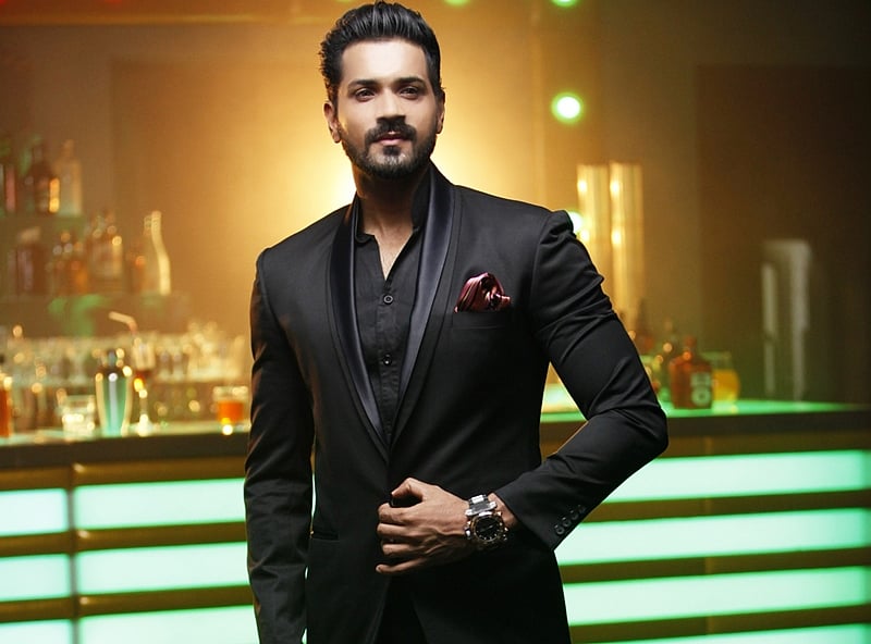 Shooting with Himesh Reshammiya was wonderful, says Mrunal Jain