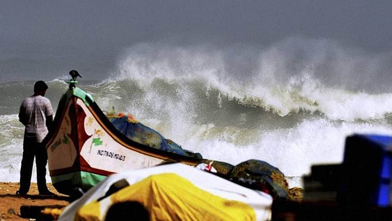 Cyclone Titli: Heavy rainfall expected in West Bengal ahead of Durga Puja celebrations
