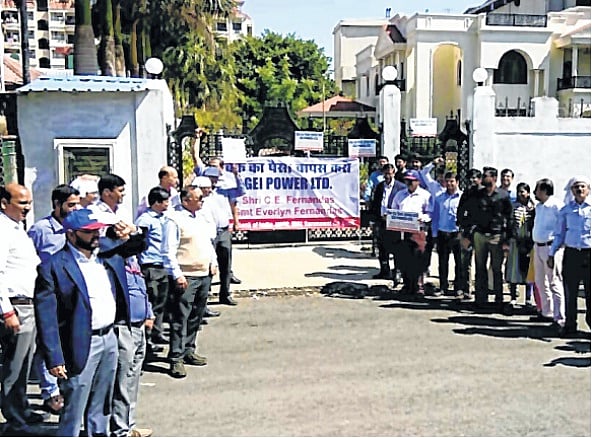 article-image
