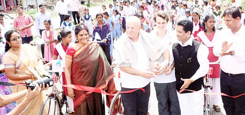 The woman who led a micro finance revolution in villages
