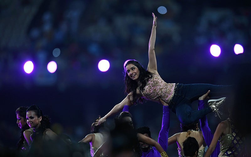Shraddha Kapoor set IPL opening ceremony on fire at Eden