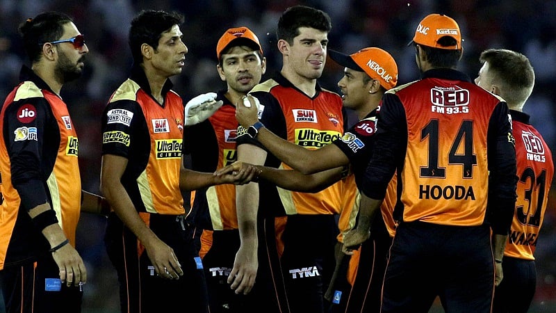 IPL 2017: Hyderabad crush Mumbai to boost play-offs chances
