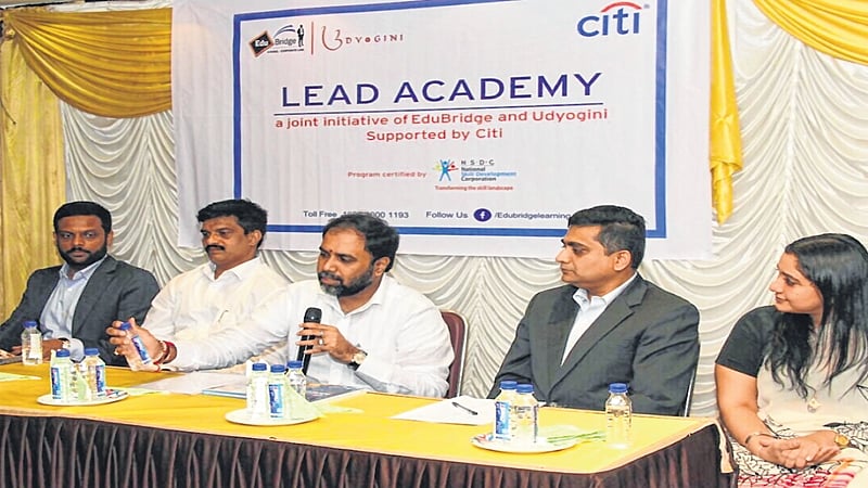 article-image