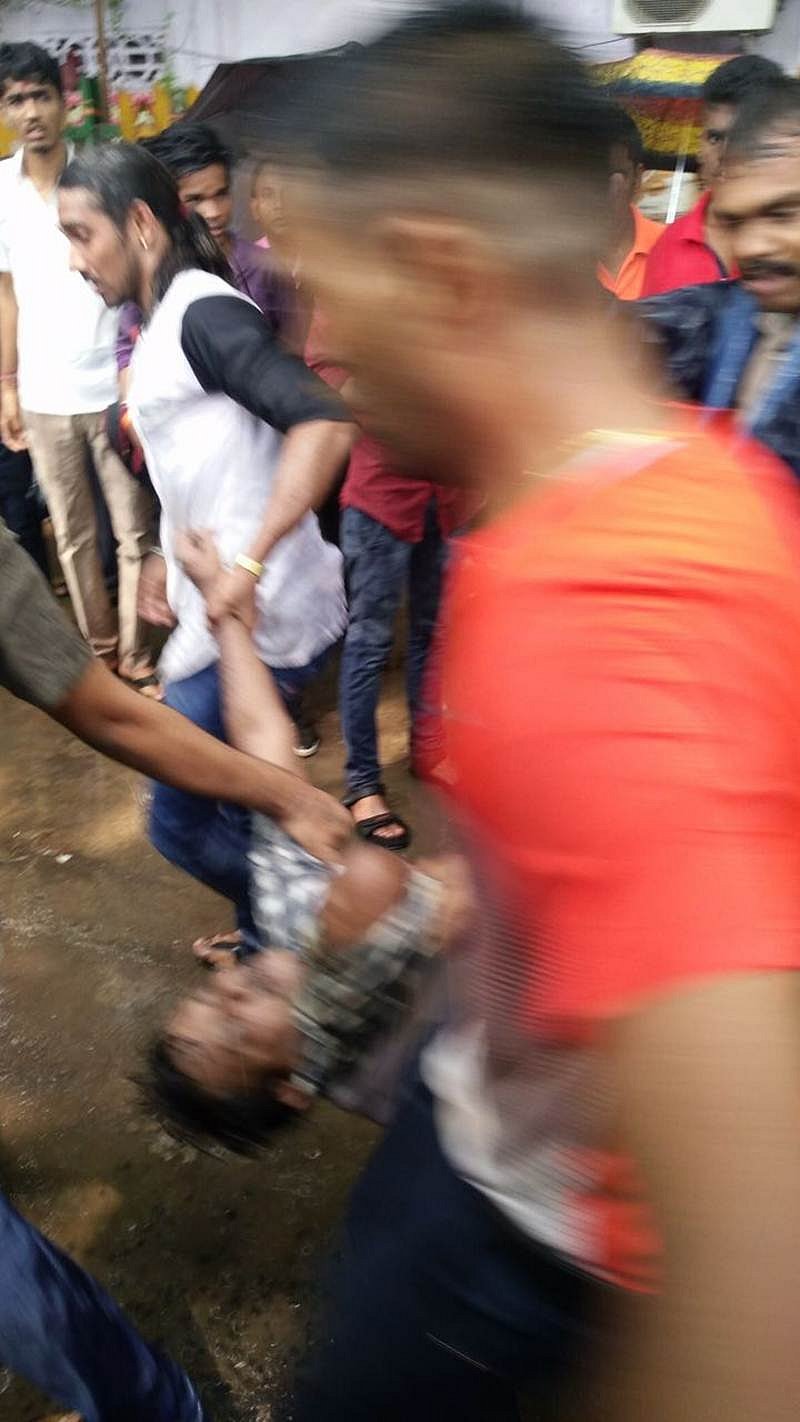 Stampede at Elphinstone Road railway station, Mumbai
