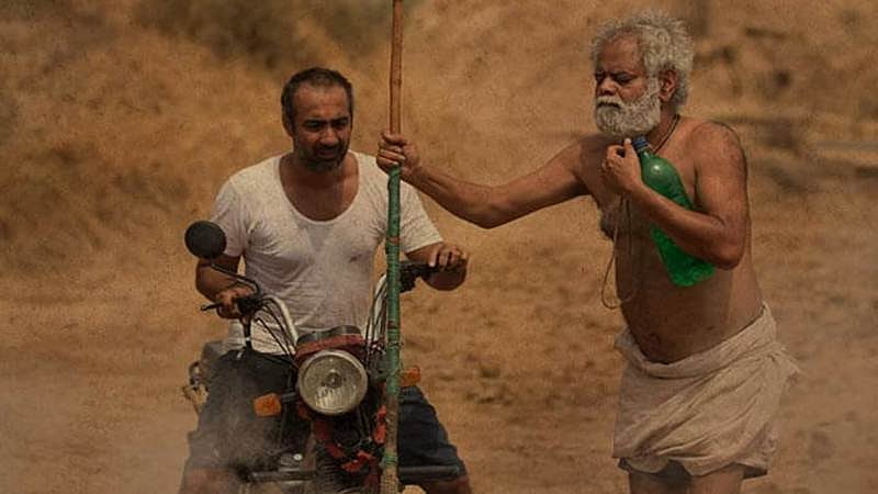 Kadvi Hawa: Review, Cast, Story, Director