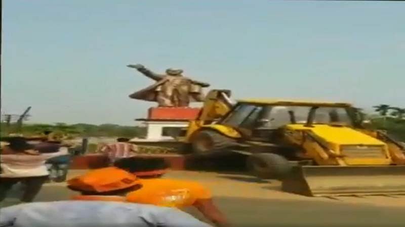 Tripura: BJP workers and supporters demolish Lenin’s statue