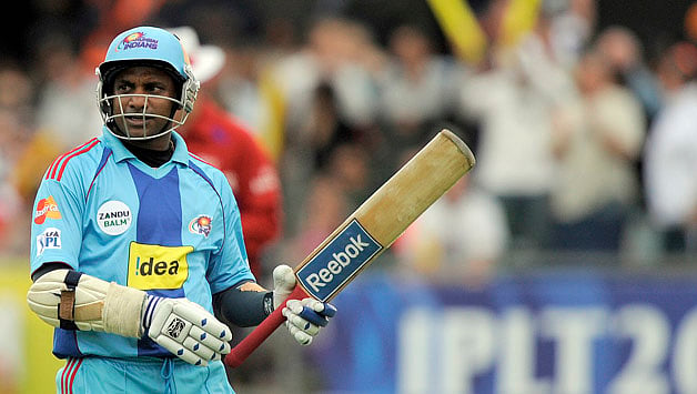 Sri Lankan cricketer Sanath Jayasuriya leaves the field after being dismissed during the IPL Twenty20 league match against Chennai Super Kings at St. George’s Cricket Stadium in Port Elizabeth on May 16, 2009. Mumbai Indians are 74 runs for the loss of three wickets in 11 overs after winning the toss and electing to bat. AFP PHOTO/GIANLUIGI GUERCIA GETTY OUT
