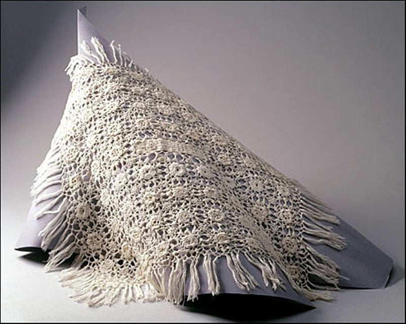 A wedding gift to Queen Elizabeth II and Prince Philip, of a yarn textile spun by Mahatma Gandhi bearing the motif ‘Jai Hind’.